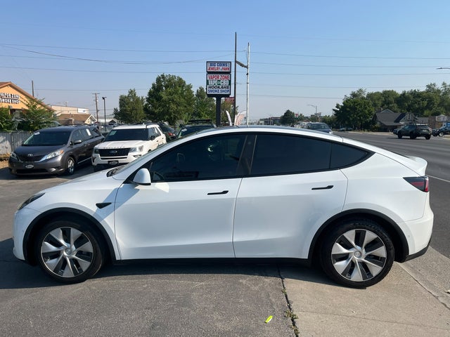 tesla model y 2021 5YJYGDEE3MF229354 image tesla model y 2021 5YJYGDEE3MF229354 image